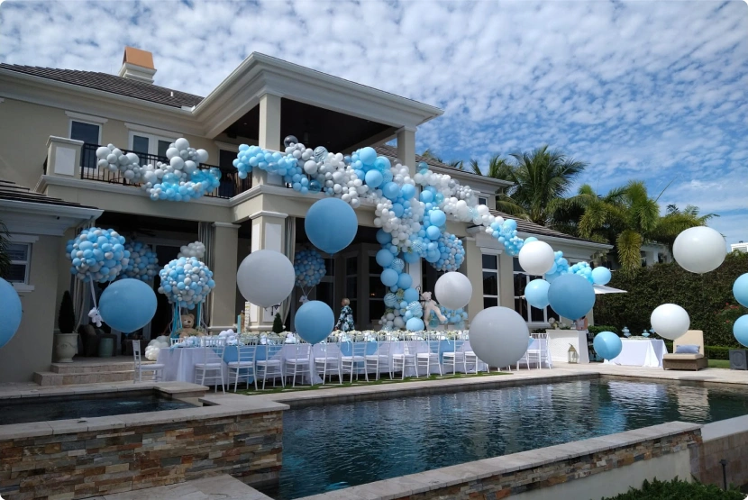 Balloon decorations in Miami, Florida